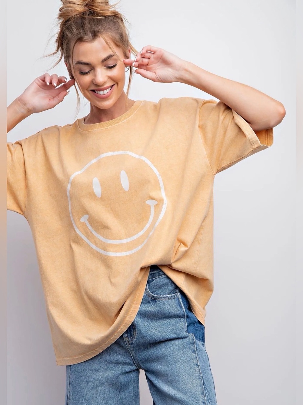 New easel oversize smaller face shirt yellow small medium large